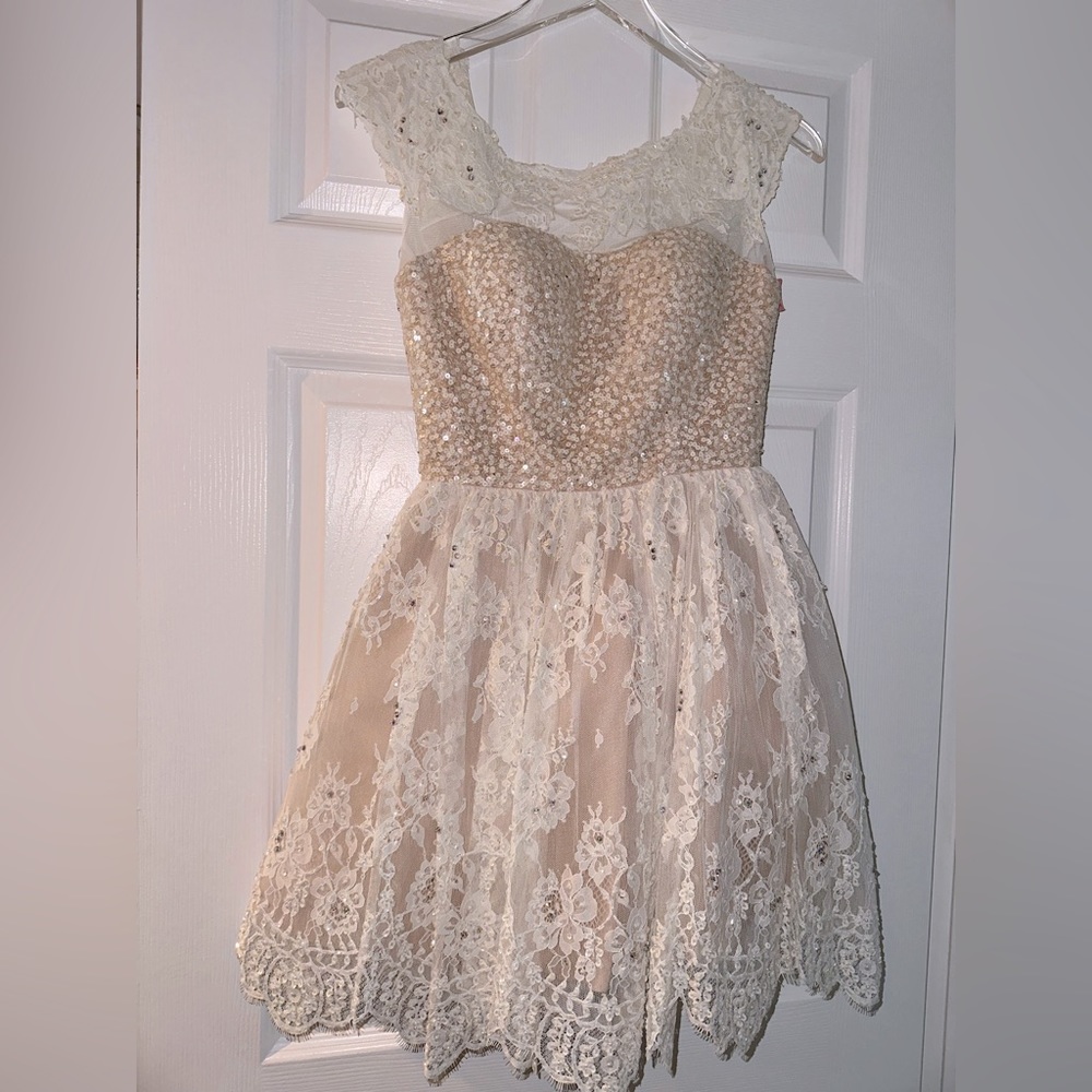 Sherri Hill off white bridal shower/ wedding pre shoot dress